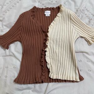 Two-Tone Ribbed Cropped Cardigan